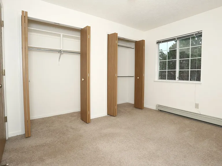 Autumn Ridge Apartments — Photo 16