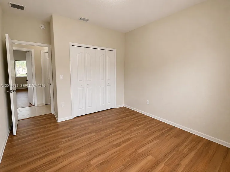 705 SE 13th Ter — Photo 10