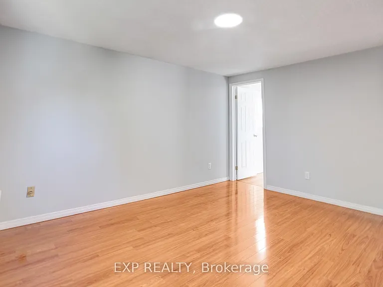 163 Daimler Dr — Photo 40
