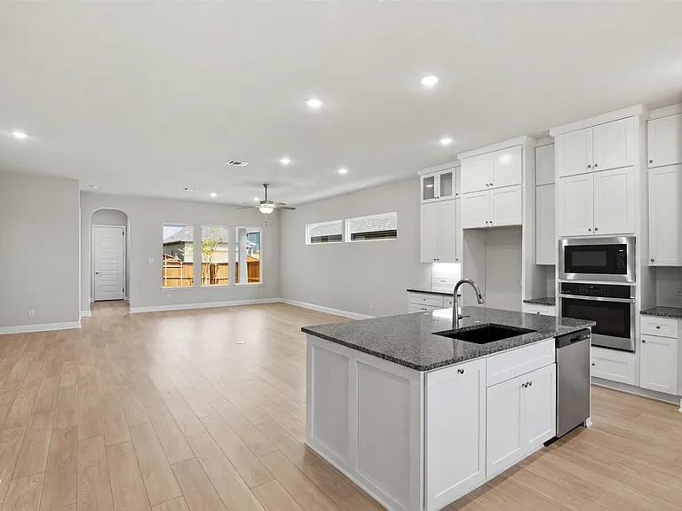 2524 Ballaster Mews — Photo 11