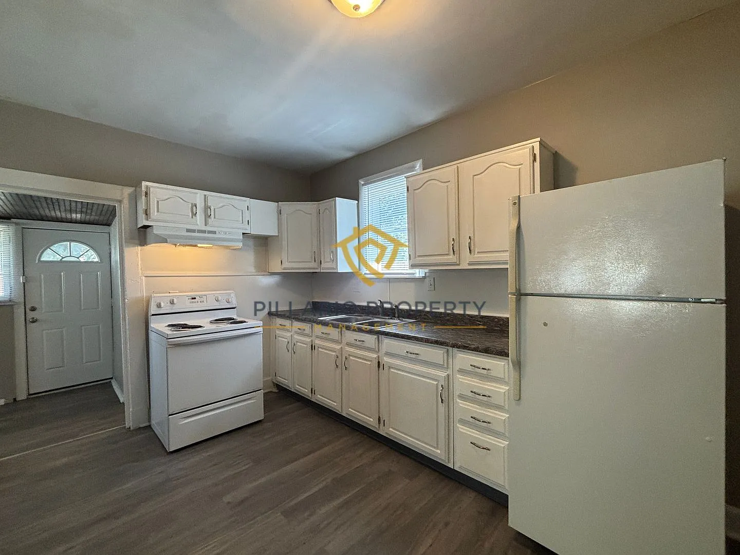 2-Bedroom Home Near the Eastside Available NOW! — Photo 3