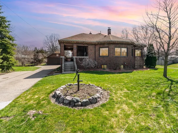 530 N River Rd, Saginaw, MI 48609