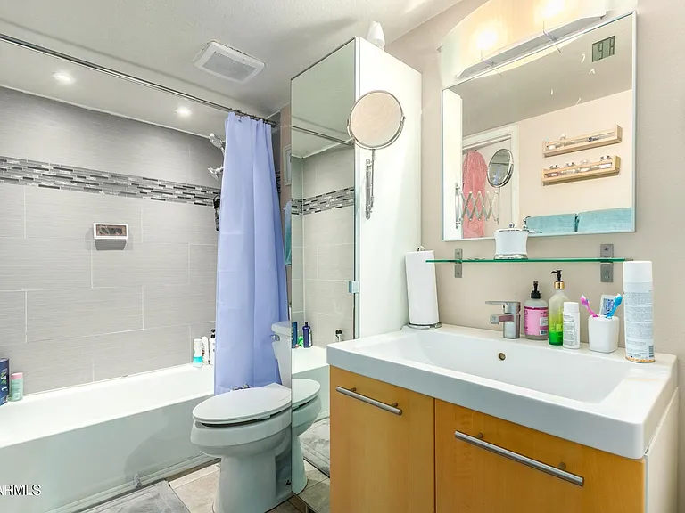 1143 E Sandpiper Dr #105 — Photo 9