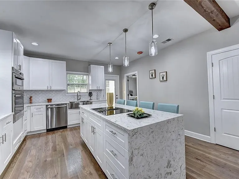663 Bryan St SE — Photo 5