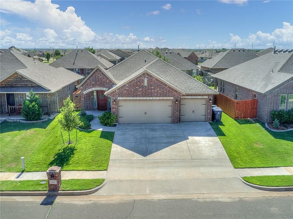1st image of 19440 Skylers Dr