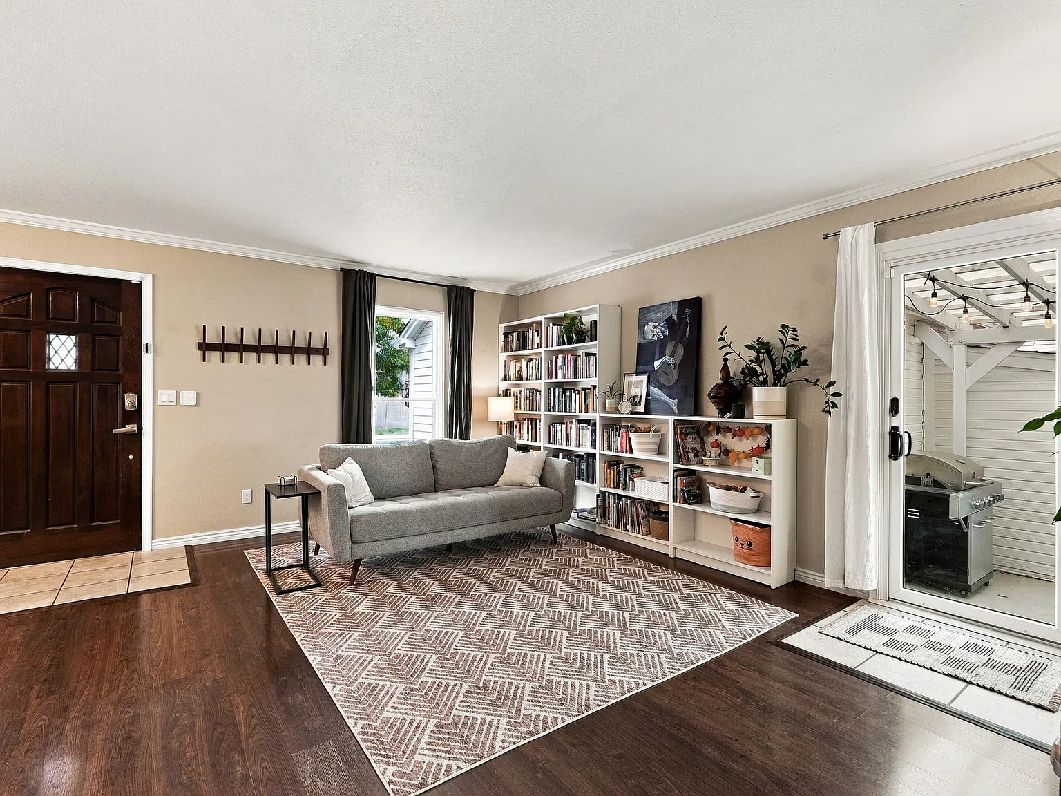 3 bed, 1848 sqft, $3,000 — Photo 4