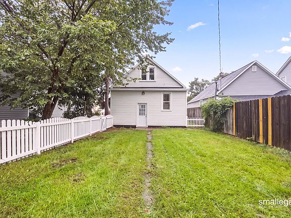 3rd image of 1772 Pine St
