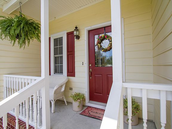 4th image of 3224 St James Drive SE