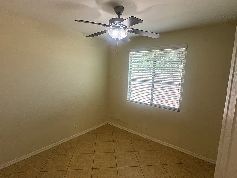 298 E Kaibab Dr — Photo 12