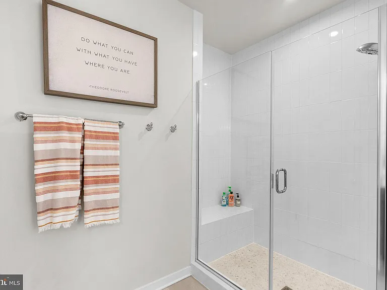 6227 Almerico Pl — Photo 99