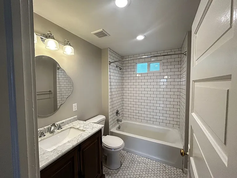 1424 W Montgomery Ave — Photo 17