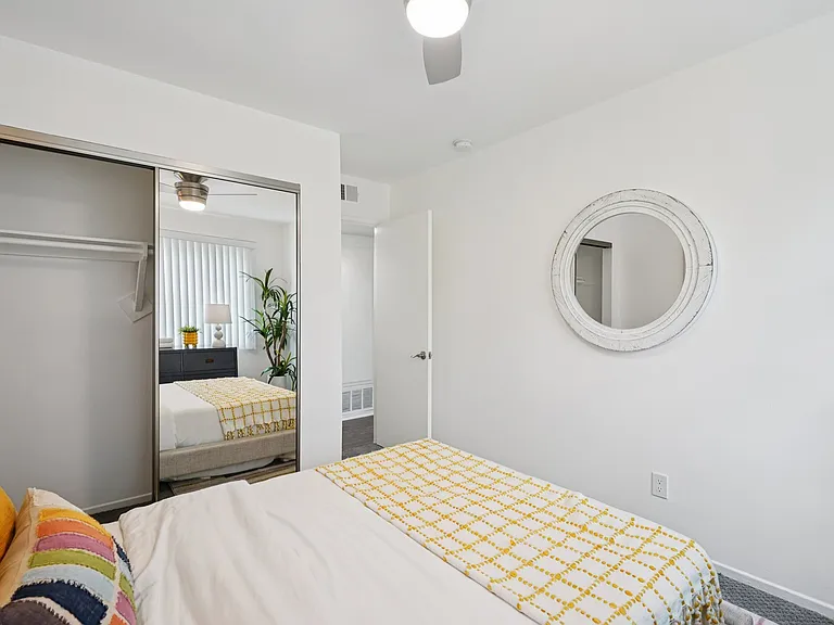 Villa Santa Fe Apartments — Photo 27