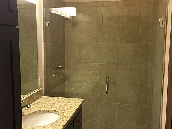 4th image of 6169 Park Ln S #42