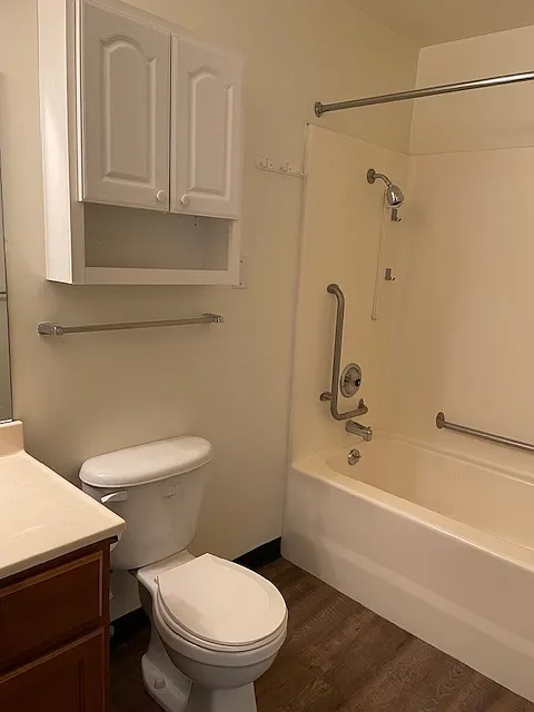 1 bed, $930 — Photo 4