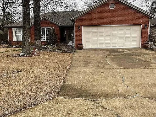 5808 Newcastle Dr, Jonesboro, AR 72405