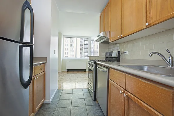 Rented by Modern Spaces | media 20