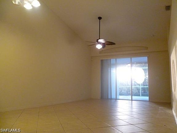 5th image of 8591 Ibis Cove Cir #M-647