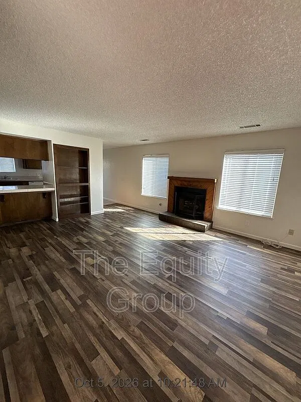 2 bed, 2.0 bath, 1056 sqft, $1,450 — Photo 3