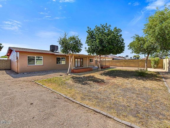 2nd image of 10636 N 48TH Avenue