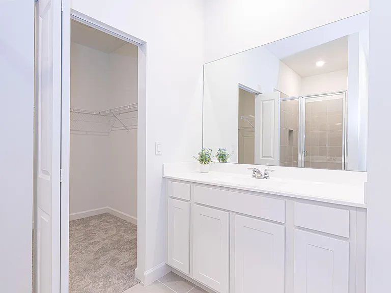 503 SE Rivergrass St — Photo 31