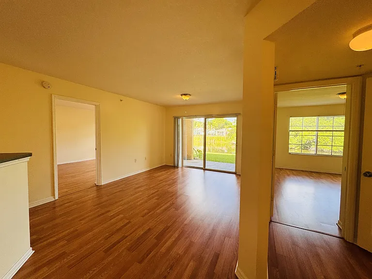 4171 San Marino Blvd — Photo 4