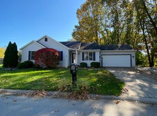 10876 Pewamo Dr, Osceola, IN 46561