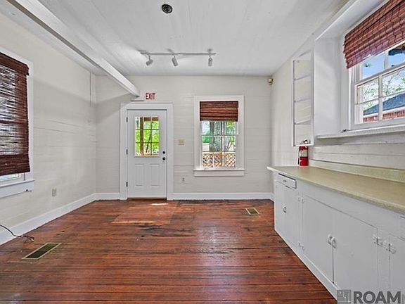 4th image of 5557 Government St