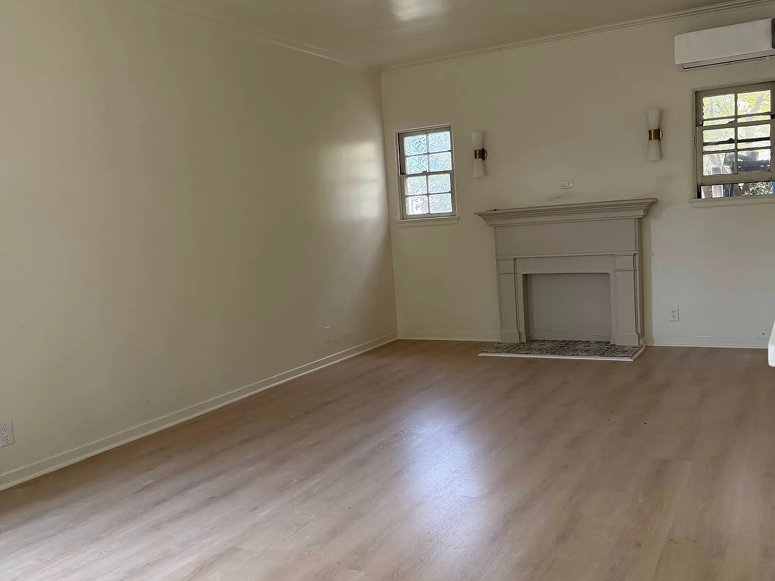 2 bed, 1.5 bath, 1100 sqft, $3,450 — Photo 3