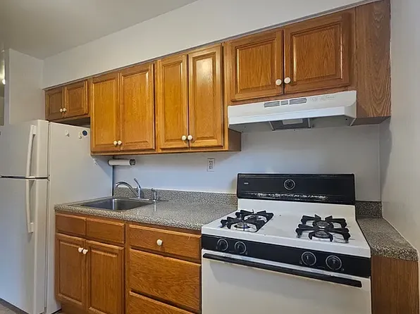 31-44 43rd Street image 1 of 11