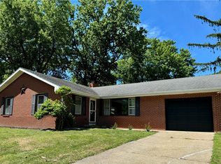 106 Lakeview Dr, Catlin, IL