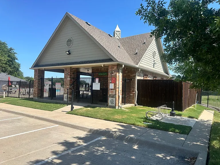 8255 Horse Whisper Ln — Photo 21