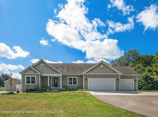 6698 Peck Rd, Eaton Rapids, MI 48827