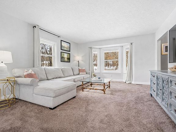 4th image of 3100 N 9th St