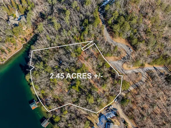 224 Buttercup Way, Sunset, SC 29685