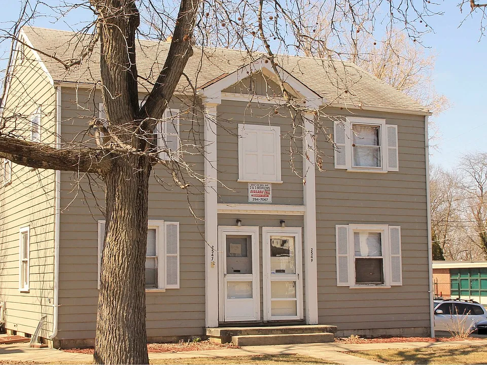 2547-2549 Neil Ave