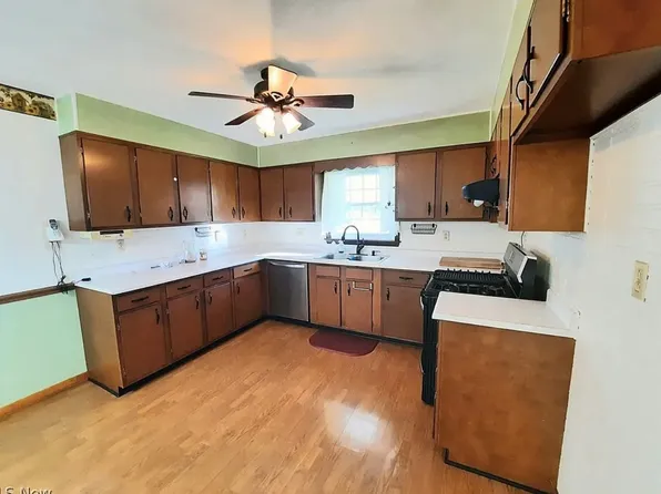 129 Westview Dr, Barnesville, OH 43713