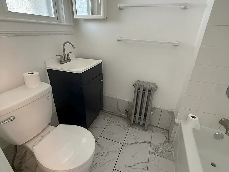 6 Lackawanna Pl #2F — Photo 9