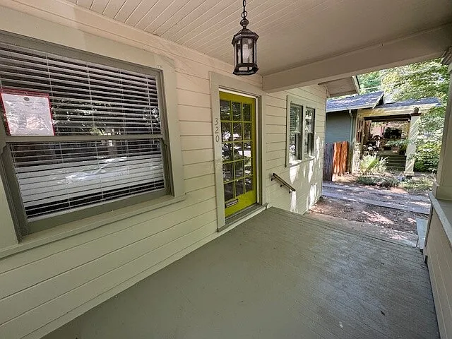 320 23rd St — Photo 3