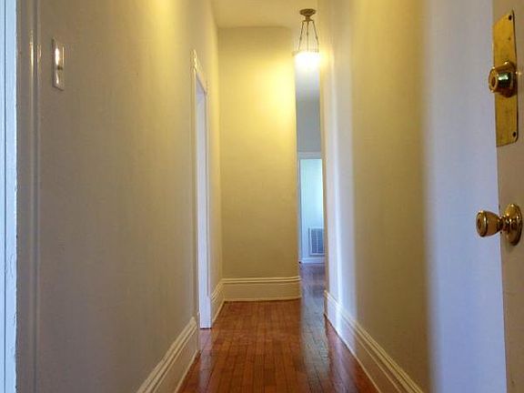 4th image of 600 N 22nd St
