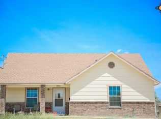 2512 Wyoming St, Carlsbad, NM 88220