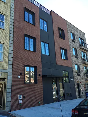 Rented by Cyberapts Management | media 22