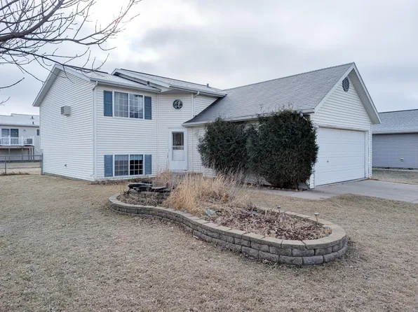 1829 13th St E, West Fargo, ND 58078