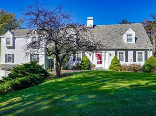 297 Arnold St, Wrentham, MA 02093