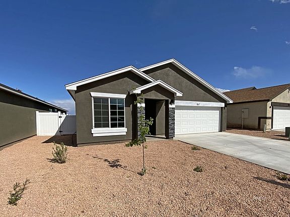 2nd image of 1167 S Gila Dr