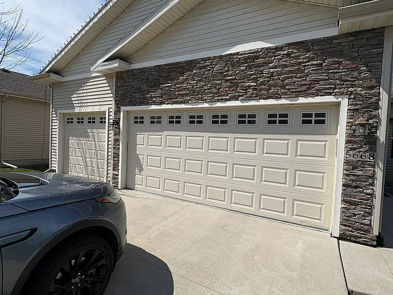 5668 Prairie Grass Dr — Photo 2