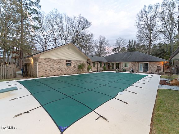 5th image of 324 Rue Normandie