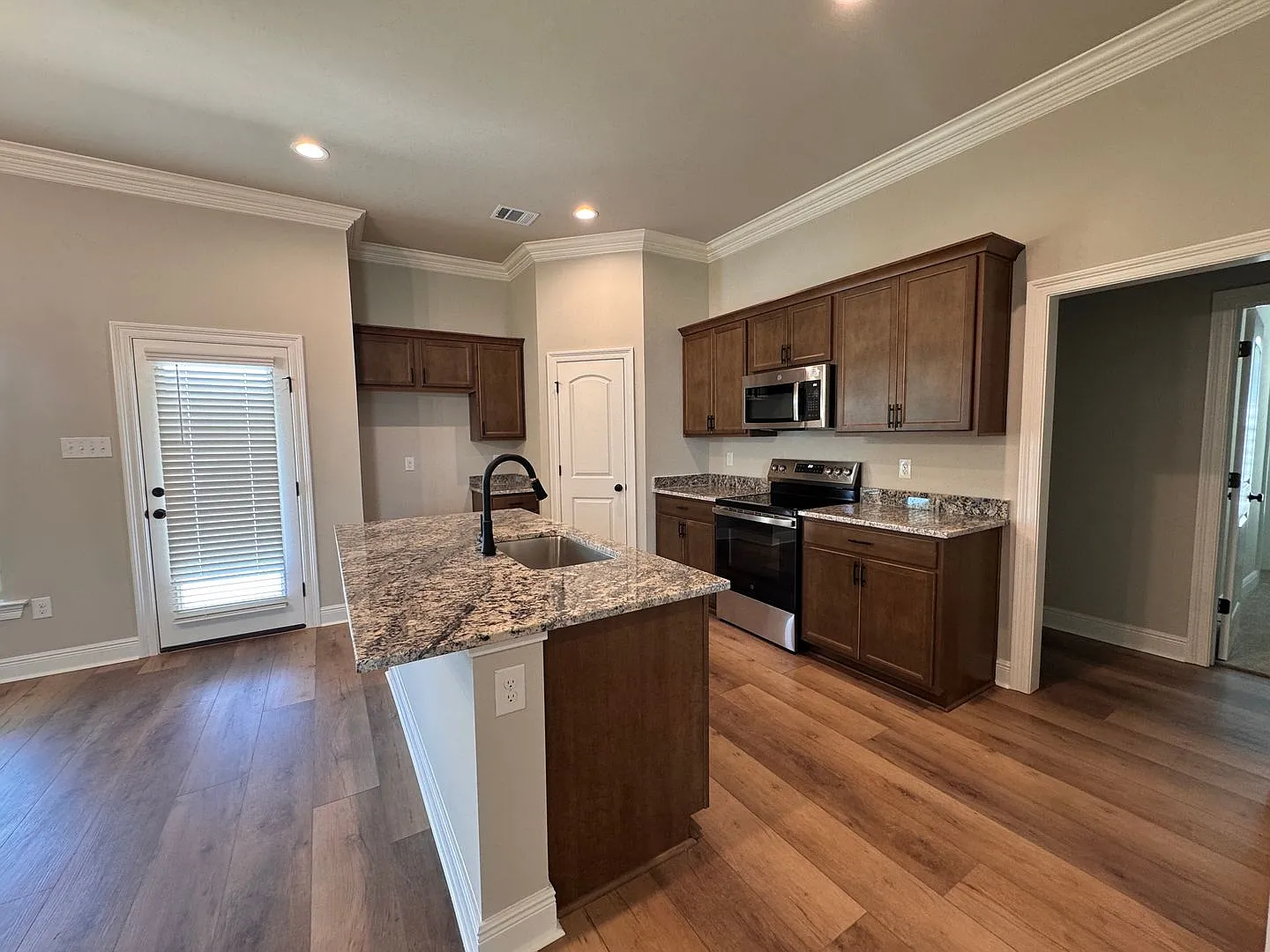 Brand New Construction... Just minutes to Barksdale Air Force Base. — Photo 3