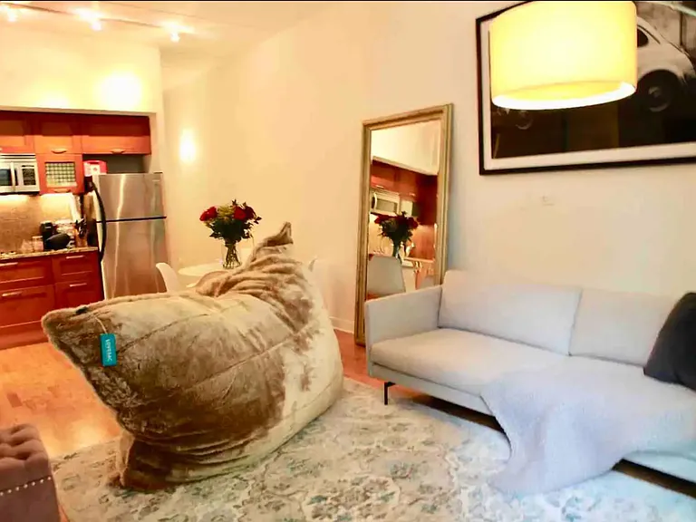 660 W Wayman St #106B — Photo 3