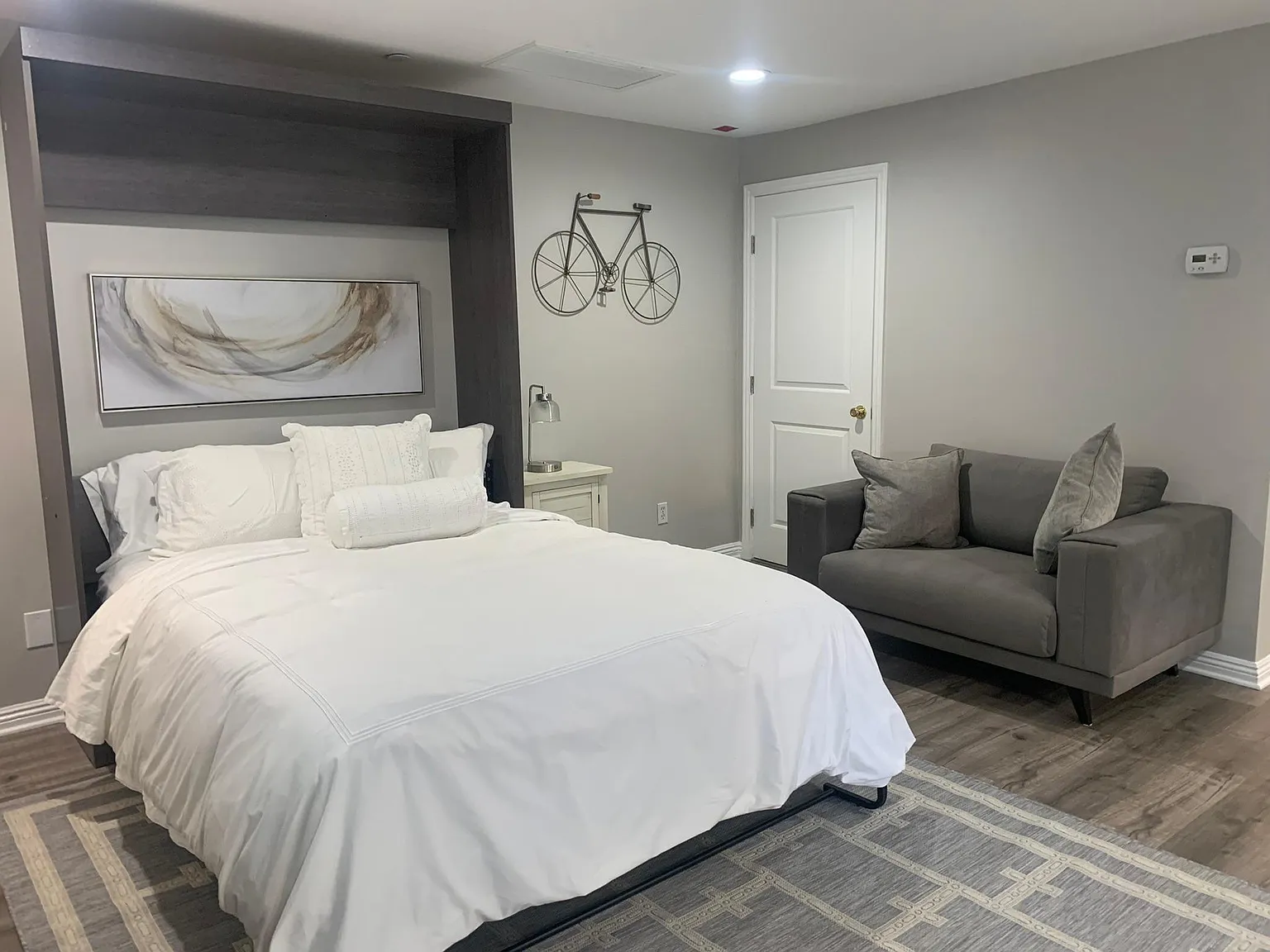 145 S La Peer Dr — Photo 2