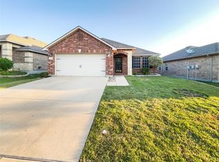 2429 Grand Rapids Dr, Fort Worth, TX 76177